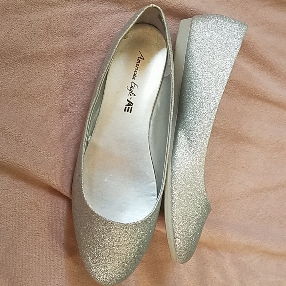 *LAST CHANCE! Sparkling silver flats